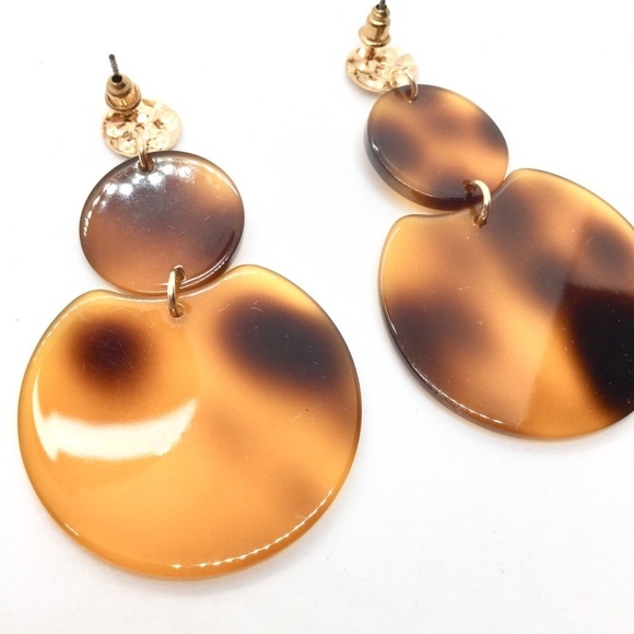 3/$30 FAUX TORTOISE SHELL CIRCLE DISC EARRINGS GOLD - Picture 7 of 9